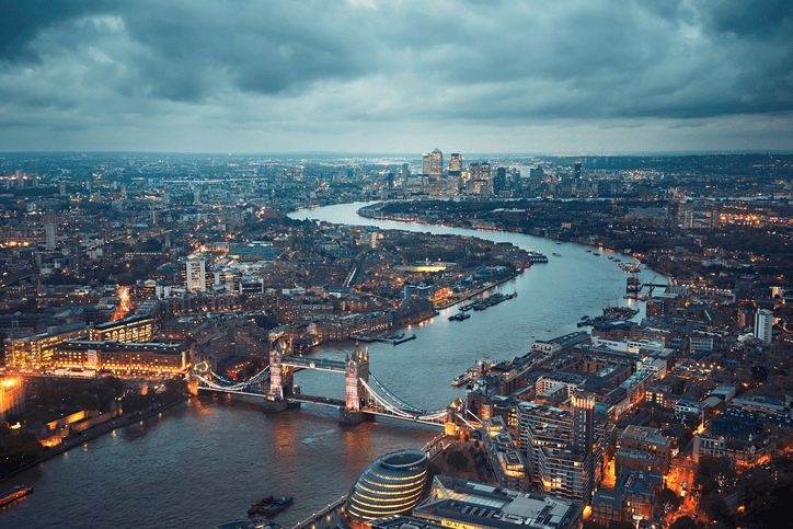 London - explore the Big City (overnight stay). London is an extra option, so it will cost a bit more and includes an overnight stay with one of our host families in Ramstage or Stratford